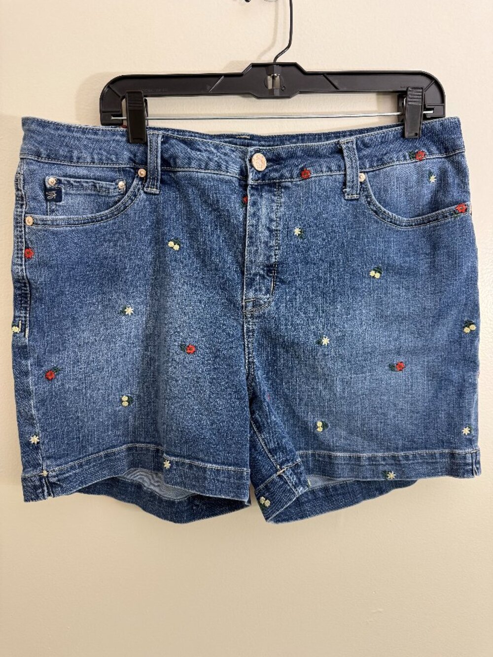 Seven 7 Blue Jean Shorts Womens 16 Blue Whimsical Tiny Flowers Boho 4" Inseam